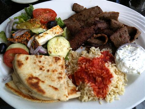 Gyro Platter at Yanni's | A gyro platter at Yanni's Greek Ta… | Flickr