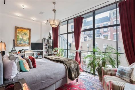 Photos of Taylor Swift's $40,000 a month New York City apartment