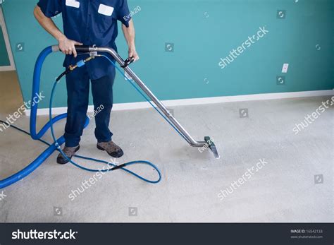 Professional Carpet Steam Cleaner Vacuuming Home Stock Photo 16542133 - Shutterstock