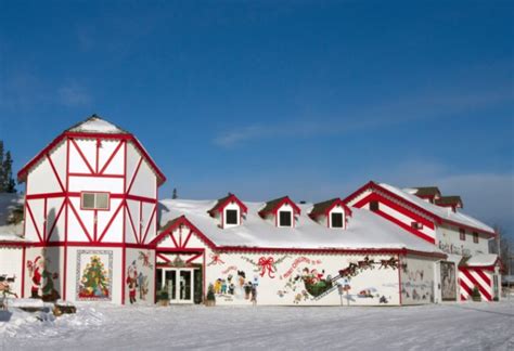 Santa Claus House, North Pole, Alaska, USA - Heroes Of Adventure