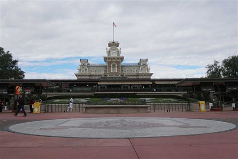 Main Street Station (Walt Disney World Railroad) - WanderDisney