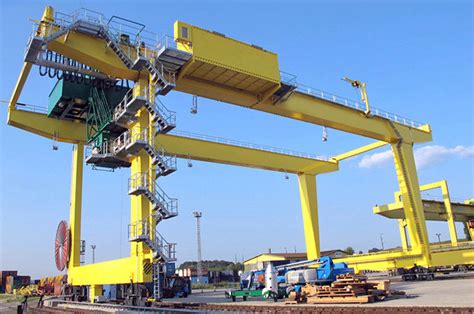 50T Movable Shipping Container Crane , RMG Rail Mounted Gantry Crane