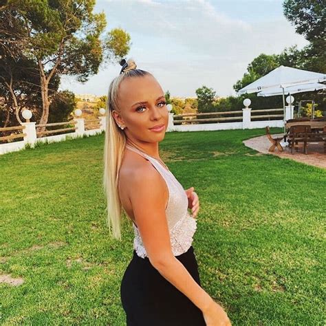 Phil Foden Girlfriend Instagram - LisaTyner