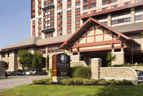 DoubleTree Fallsview Resort & Spa by Hilton Niagara Falls | Budget Accommodation Deals and ...