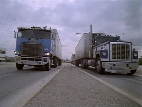 IMCDb.org: International Harvester Transtar 4300 in "CHiPs, 1977-1983"