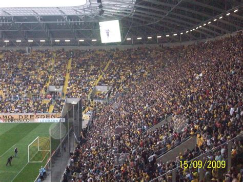 Dynamo Dresden Stadion Eröffnung - Dynamo Dresden Photo (24065402) - Fanpop