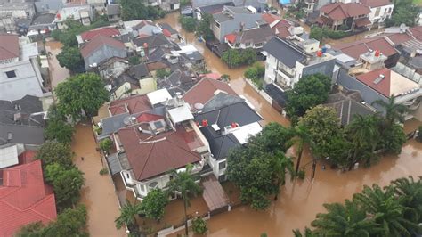 Floods and landslides struck Jakarta, Indonesia: At least 43 fatalities | Geoengineer.org