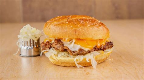 Home Run Burgers is coming to Fern Creek (and elsewhere, too) - Food & Dining Magazine