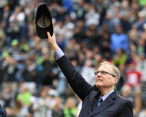 Seahawks owner Paul Allen honored by team 20 years after saving franchise from leaving Seattle ...