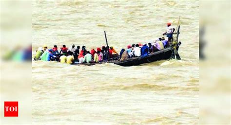 Ganga still above danger mark in Patna, Kahalgaon | Patna News - Times of India