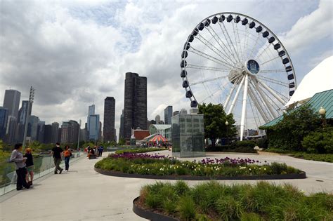 Free rides on the Navy Pier Ferris wheel this morning - Chicago Tribune