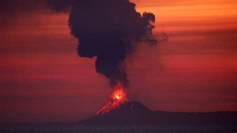 ‘Angry Child of Krakatoa’ Tsunami Struck Indonesia Without Warning