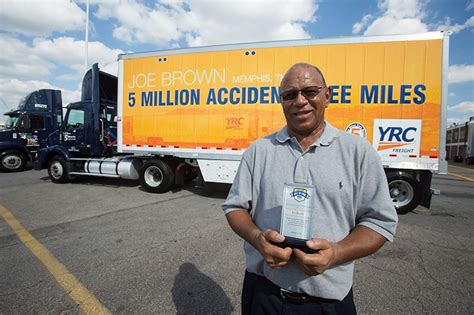 FREIGHT TEAMSTERS: YRC Freight Driver Achieves 5 Million Accident-Free Miles