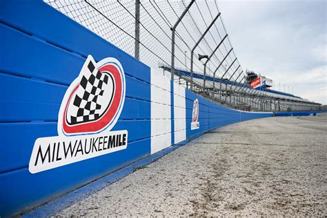 Milwaukee Mile regresa al calendario de la IndyCar; Texas causa baja - MotorTime