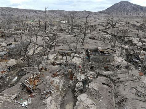 Philippines: A year after Taal volcano eruption displaced thousands ...