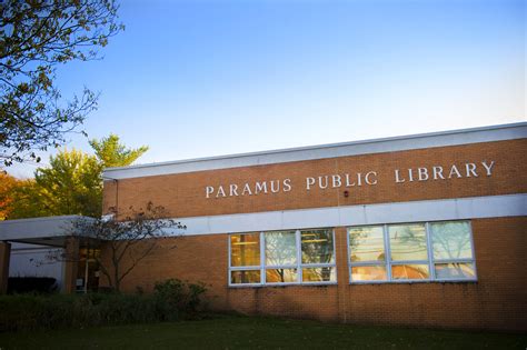 Paramus Public Library