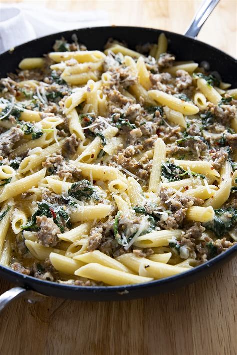 CREAMY ITALIAN SAUSAGE PASTA - CRAVING RECIPE