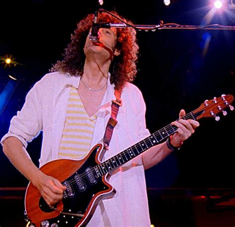 Brian May's Guitars, Amps, and Gear - Detailed History - GroundGuitar