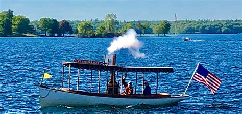 Exploring the Thousand Islands on a boat tour | Newzjunky