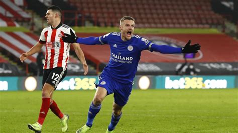 Premier League: Jamie Vardy pounces in last minute to give Leicester City win at Sheffield ...