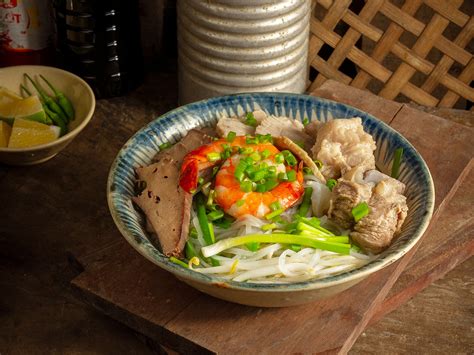 Hu Tieu: A Guide to the Southern Vietnamese Noodle Soup