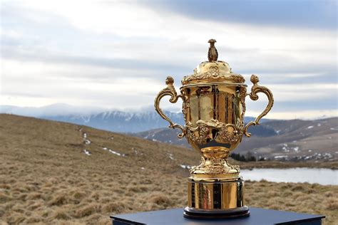 Webb Ellis Cup on show in Uzbekistan | Rugby World Cup