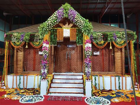 Ram Mandir Decorated with Tonnes of Flowers for Bhumi Pujan - News18