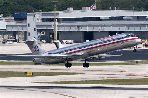 Amateur Aviation Photography: American Airlines MD-80 Retirement Day