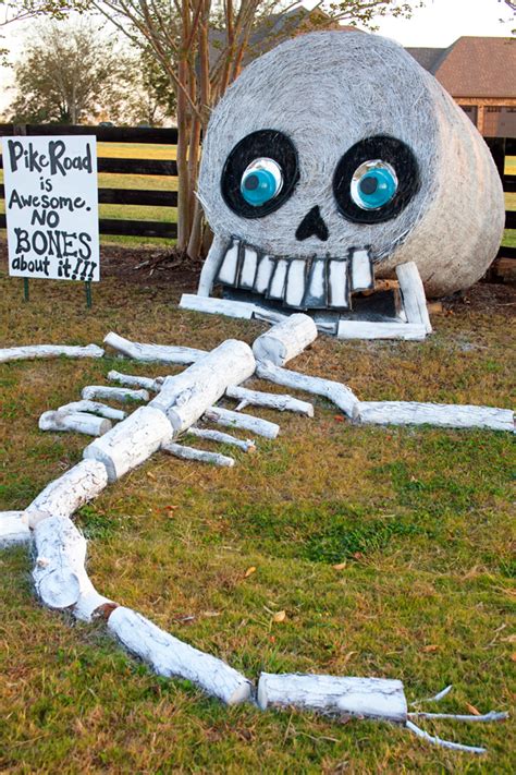 Hay Bale Decorating - 2014 | The Lettered Cottage