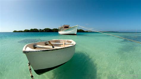 Los Roques National Park, Los Roques, Venezuela, Transportation - Los ...