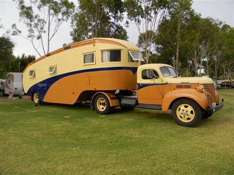 The legendary Grace Bros 1949 built "Highway Palace" via Vintage Caravan Magazine's facebook ...