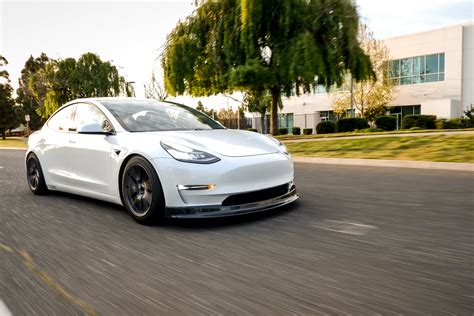 Tesla Model 3 Carbon Fiber Front Spoiler (Laguna Seca Edition) – TESLARATI Marketplace