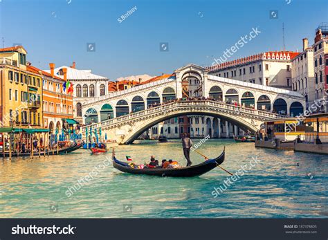 Gondola Near Rialto Bridge Venice Italy Stock Photo 187378805 | Shutterstock