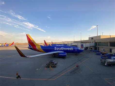 Review: Southwest Airlines 737-700 - Live and Let's Fly