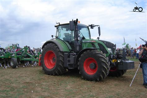 Fendt 724 - United Kingdom - Tractor picture #680866