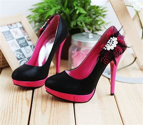 Ladies Shoes ~ Fashion Point