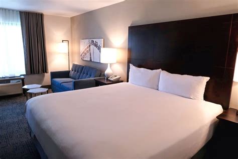 Oxford Suites Portland - Jantzen Beach Portland, Oregon, US - Reservations.com