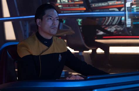 Terry Matalas Introduces STAR TREK: PICARD's New USS Titan Bridge Crew ...