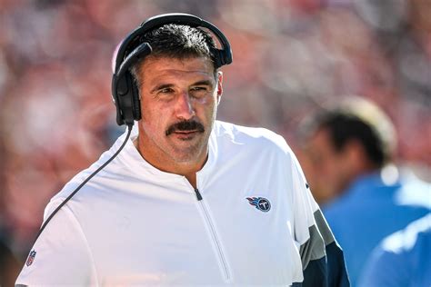 Tennessee Titans: Mike Vrabel talks QB change, Week 7 starter