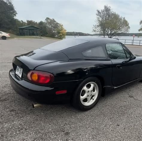 This Custom Miata Fastback Roof Is 3D-Printed