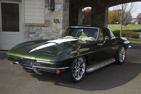 Patrick Lamberton's 1964 Chevrolet Corvette Restomod | Hotrod Hotline