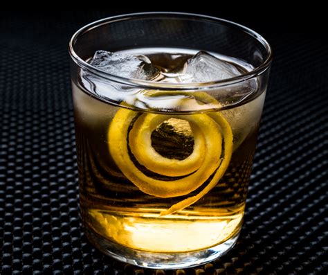 Lemon Highball | Johnnie Walker Highball | Cocktail | Soda Maker ...