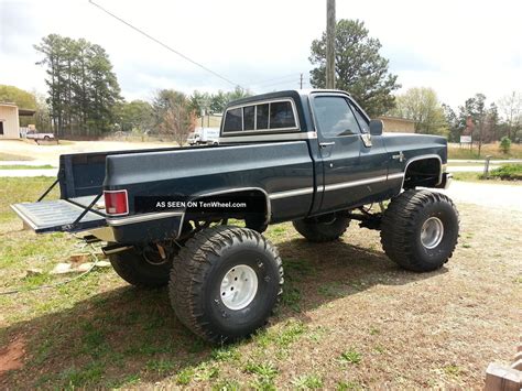 1985 Lifted Chevy Silverado 44 ' S 16 " Lift