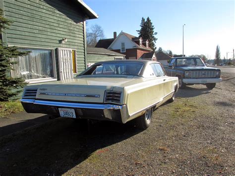 Seattle's Classics: 1967 Chrysler Newport Custom