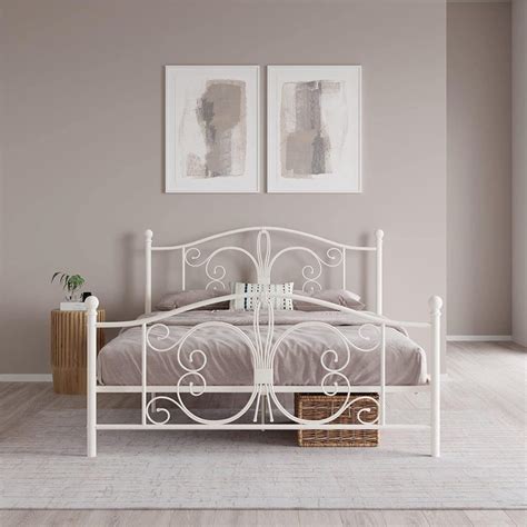 Vintage Antique Style Metal Bed Frame – Vintage Design White - Vintage ...