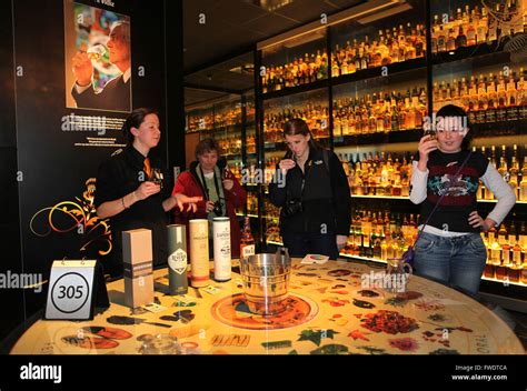 Edinburgh,Scotland: Whisky tasting at the Scotch Whisky Experience on ...