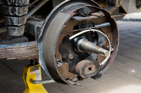 How To Adjust Drum Brakes On A Trailer - Do Not DPF Delete