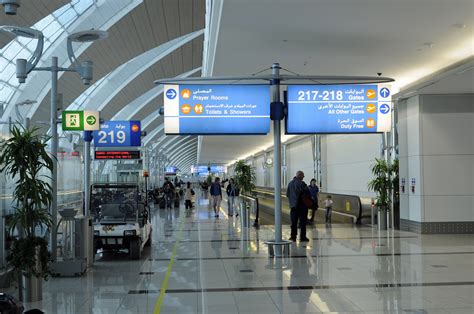 Dubai Expats Guide » Dubai Airport Reviewed In 10 Minutes