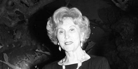 Estée Lauder - Biography, Founder of Beauty Company, Entrepreneur