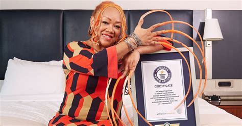 Guinness World Records 2018: Long Fingernails, Long Eyelashes And Big, Big Hair | HuffPost